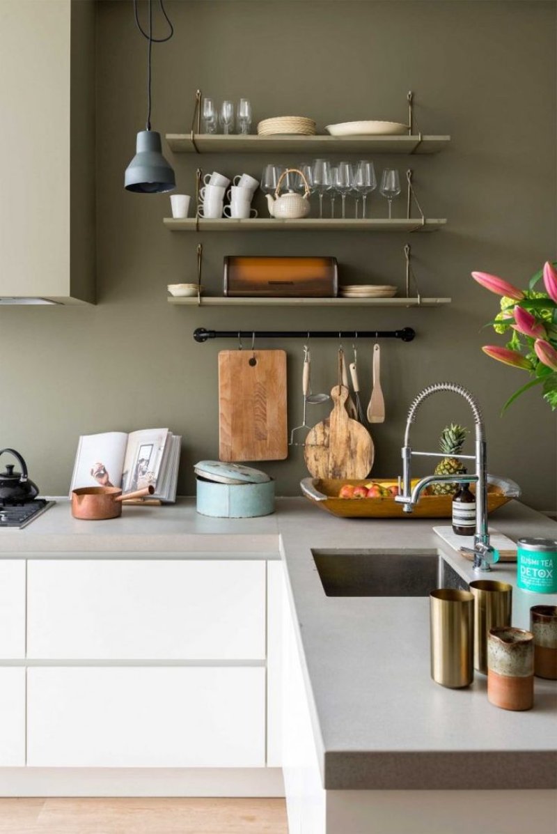 Open shelf in the kitchen