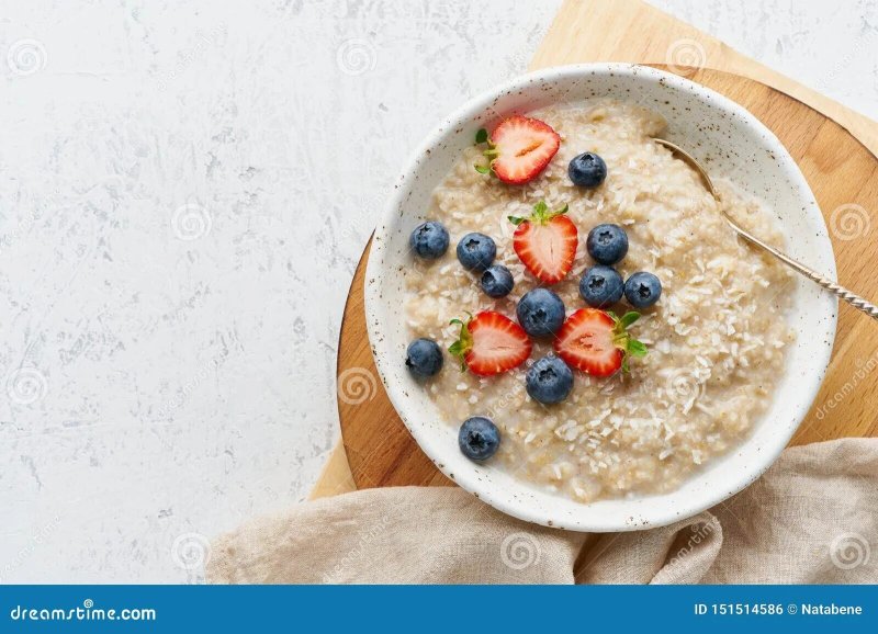 Oatmeal with berries