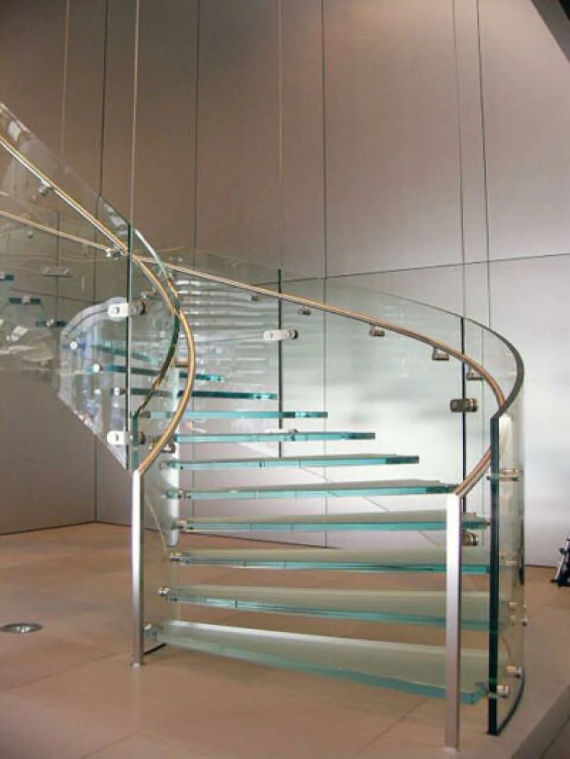 Glass screw staircases