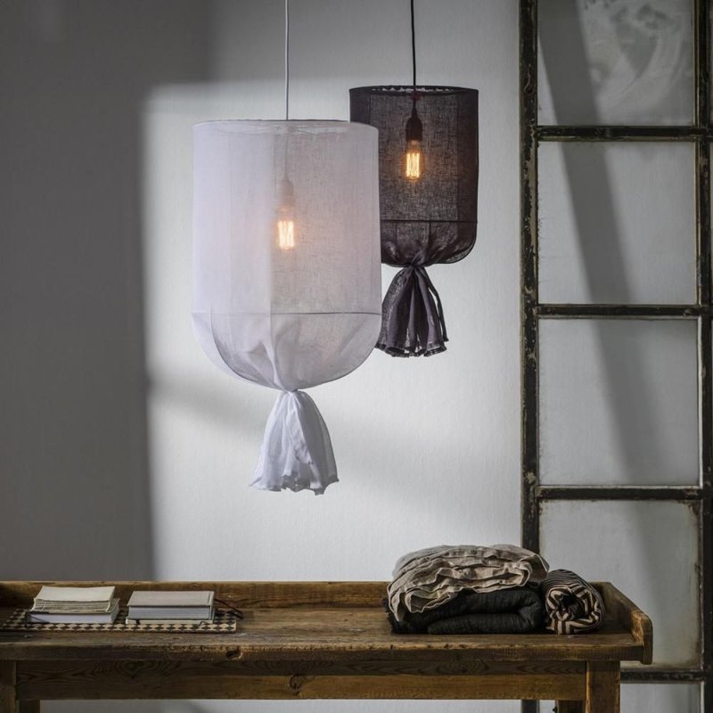 Suspended lamp