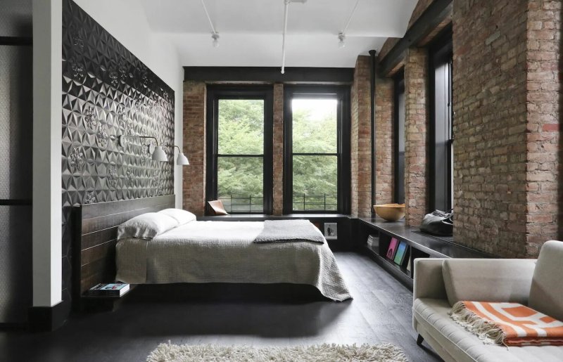 Loft industrial loft -style bedroom