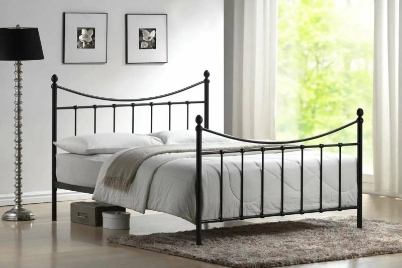 Metal double bed