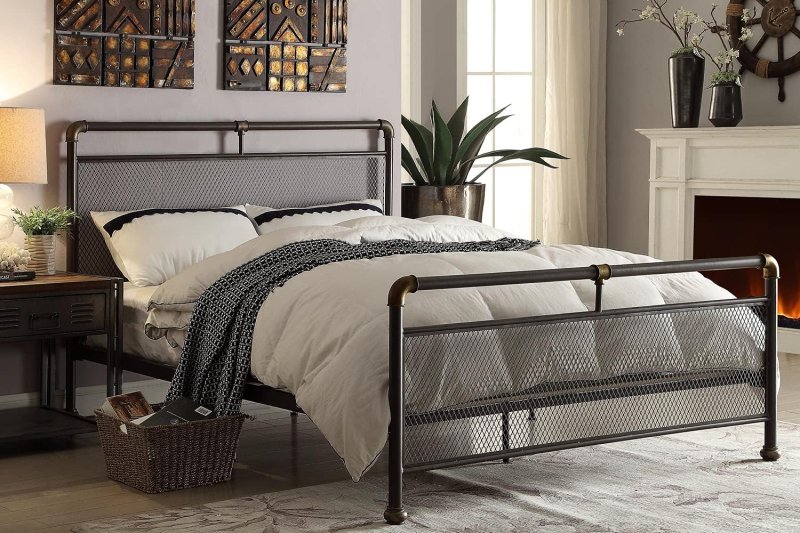 Metal double bed