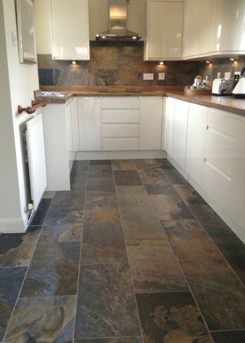 Kitchen floor tiles