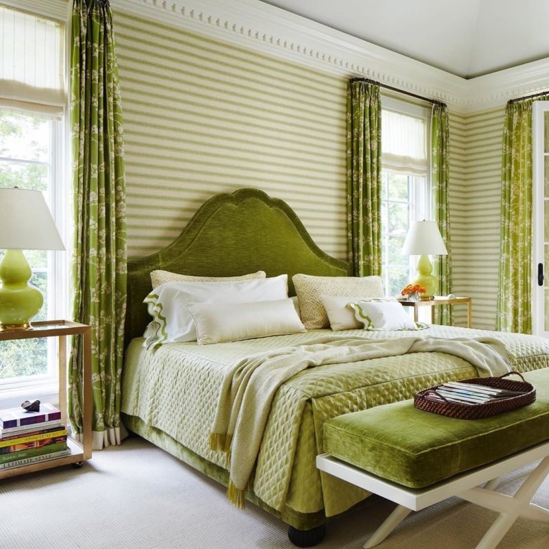 Pistachio color in the interior of the bedroom