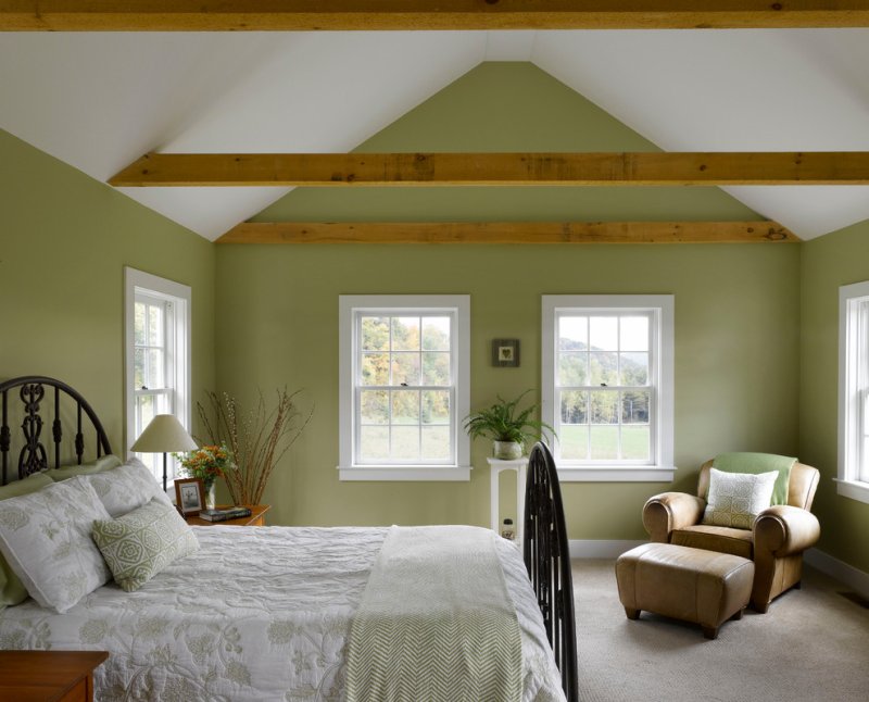 Pistachio color of walls in the bedroom