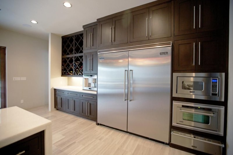 Kitchen design with a large refrigerator