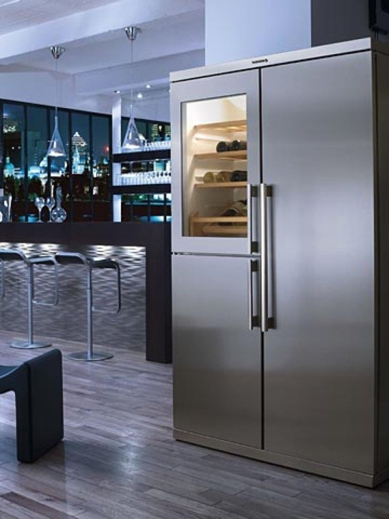 Siemens is glass refrigerator