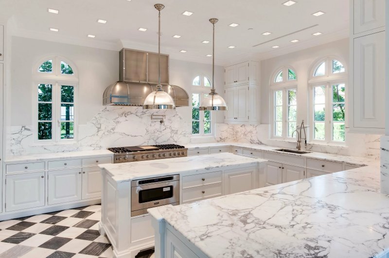 Marble in the interior of the kitchen