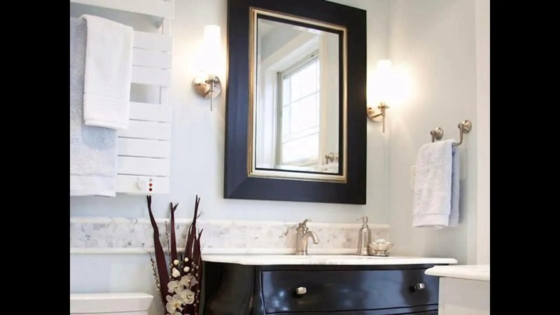 Large mirrors in the bathroom