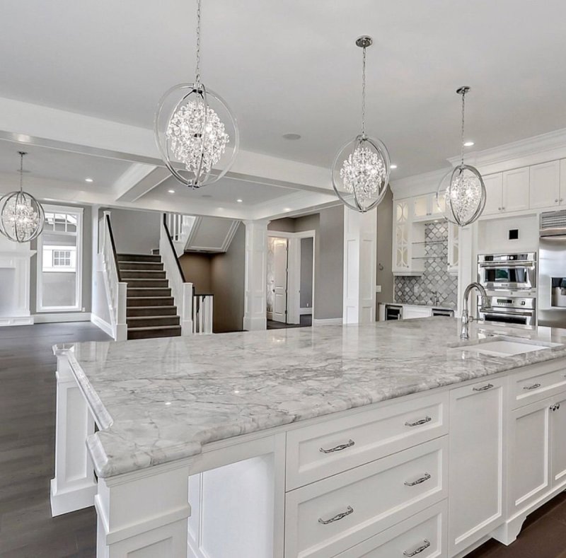 Marble in the interior of the kitchen