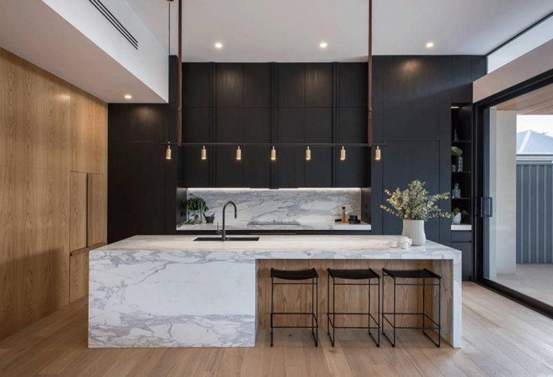 Marble in the interior of the kitchen