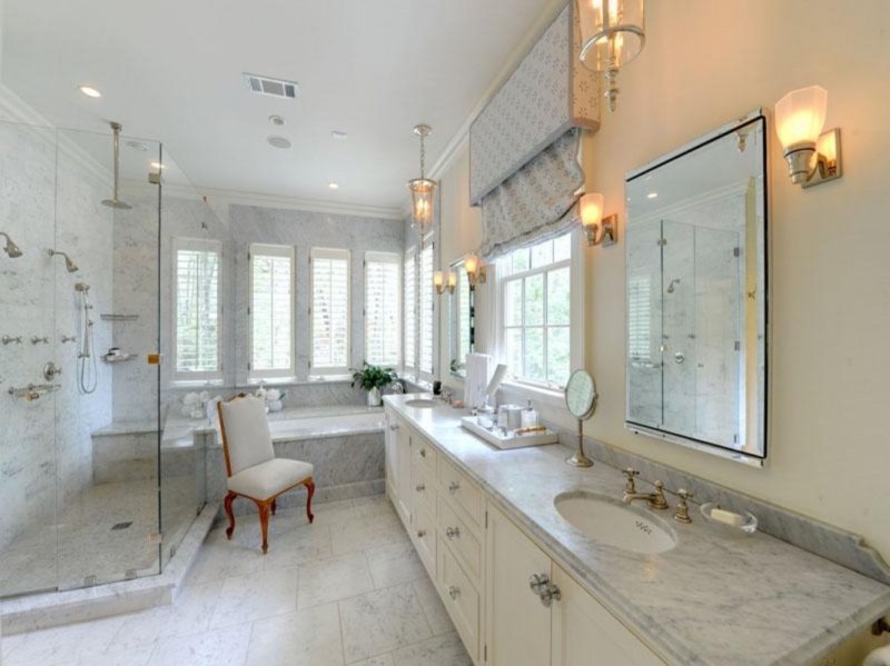 Bathroom in marble style