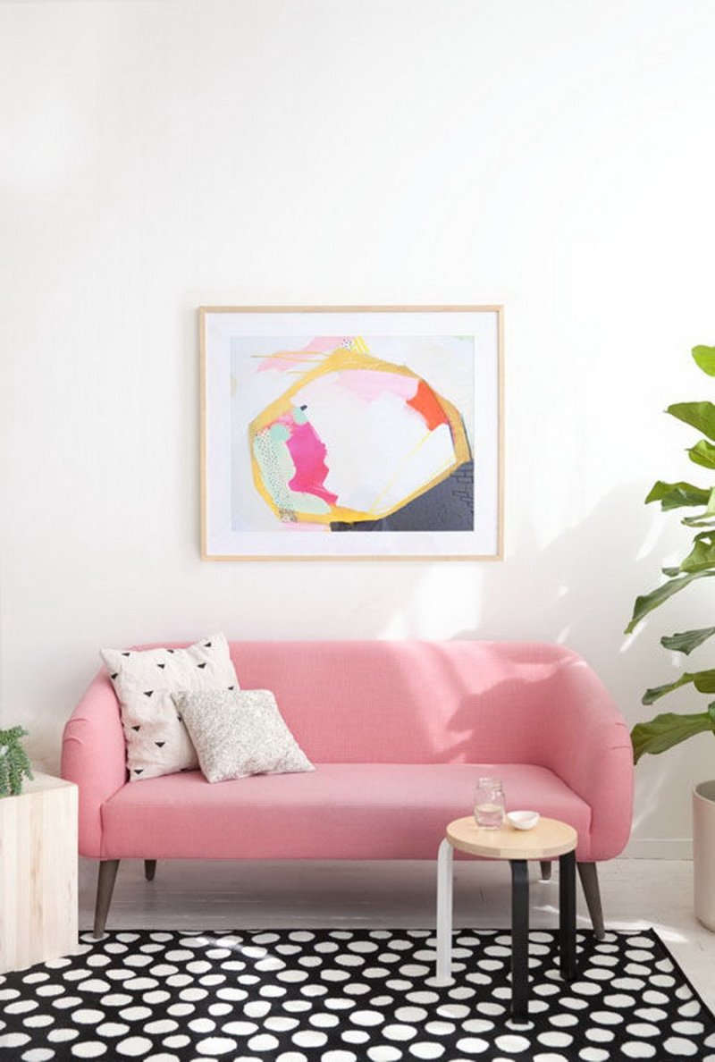 Pink sofa in the interior