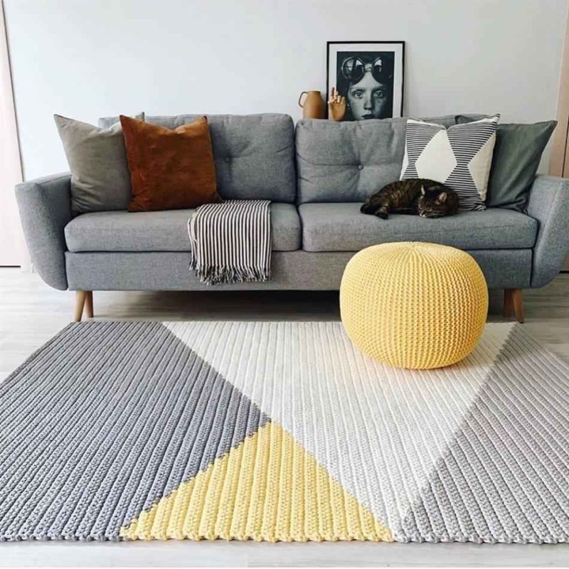 Knitted rectangular rugs