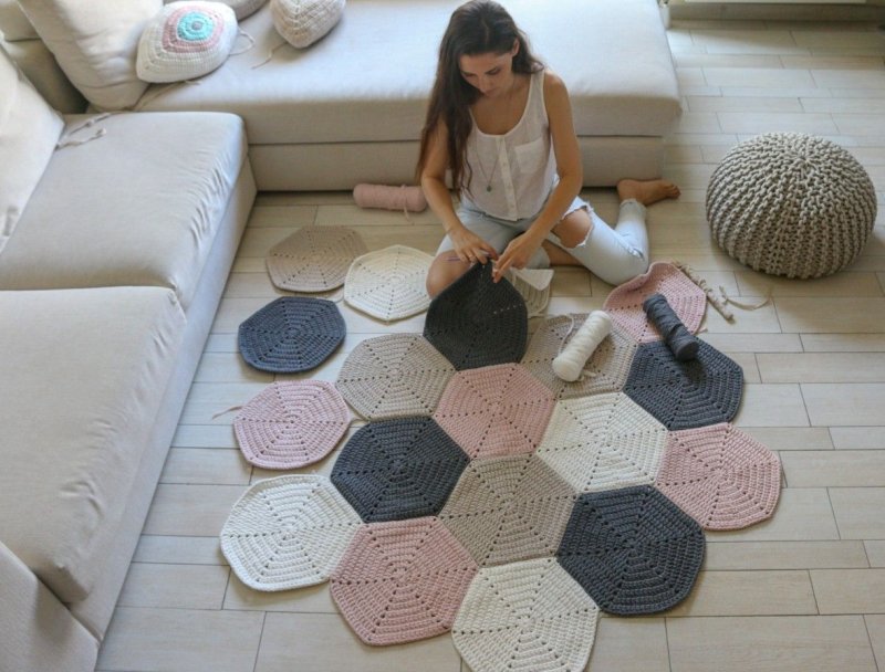 Hexagher rug