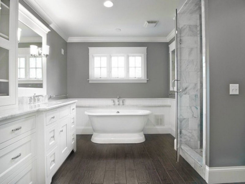 Bathroom gray and white tile