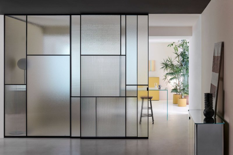 Glass partitions interior sliding