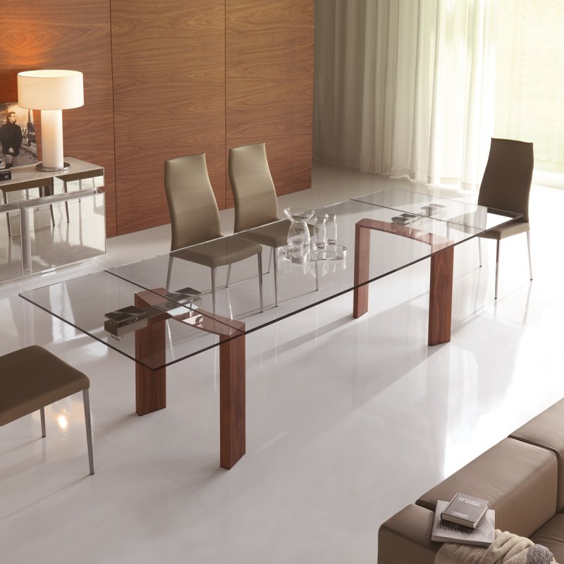 Cattlan Italia Dining table