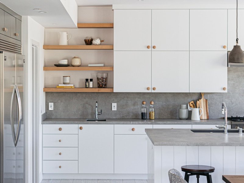 Skandy kitchen with open shelves from above