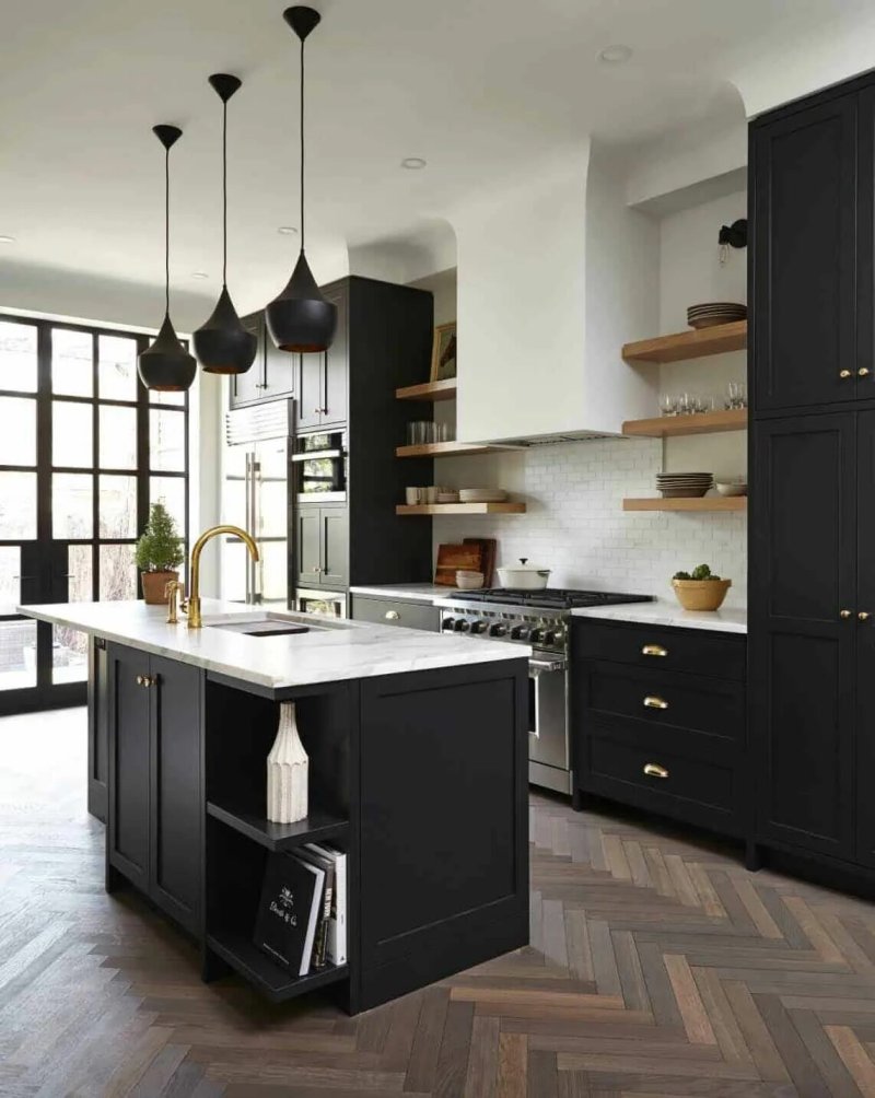 Black kitchen