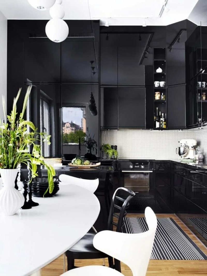 Black white kitchen