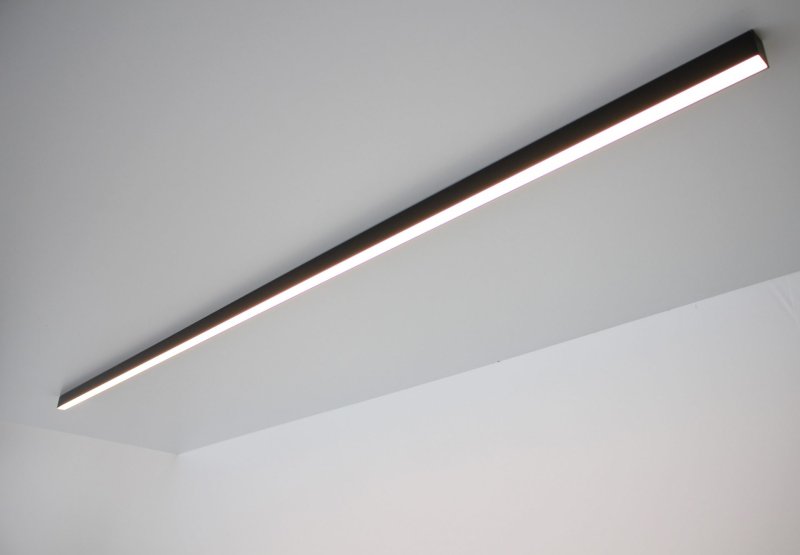 Linear lamp