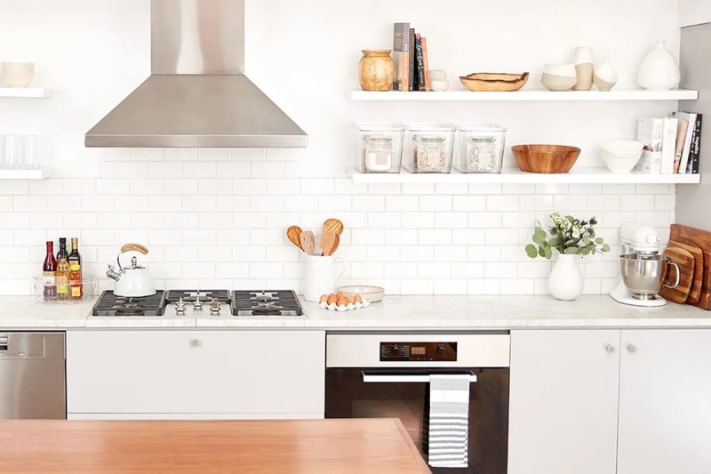 Shelves in the kitchen Scandil