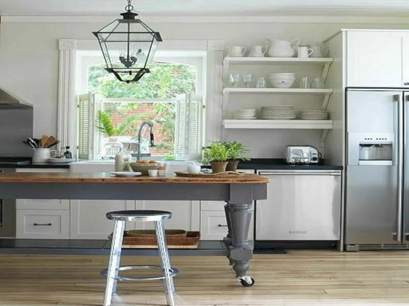 Kitchens with open shelves