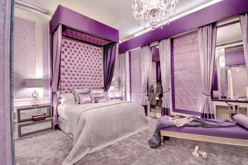 Lilac -tone bedroom