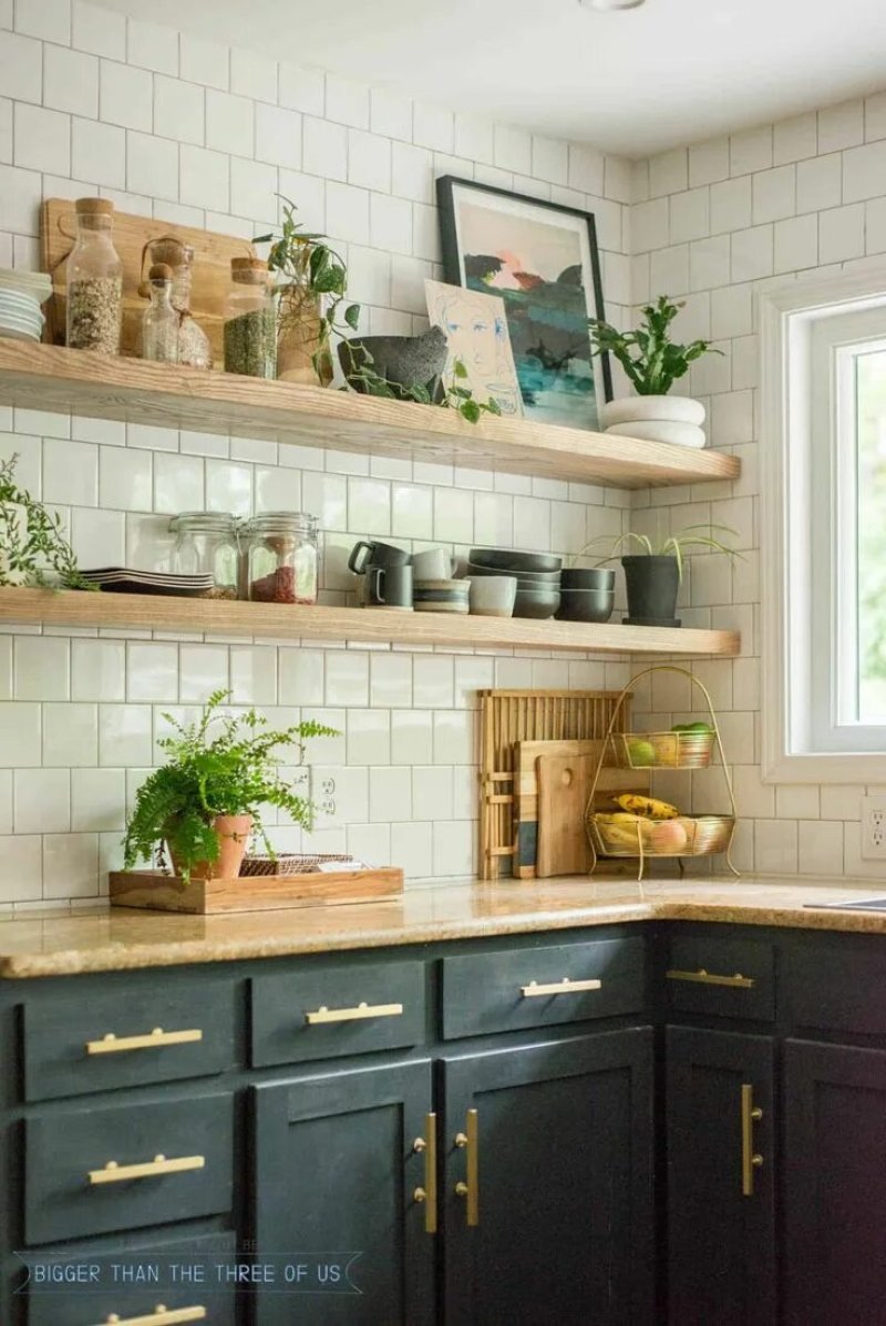 Kitchens with open shelves