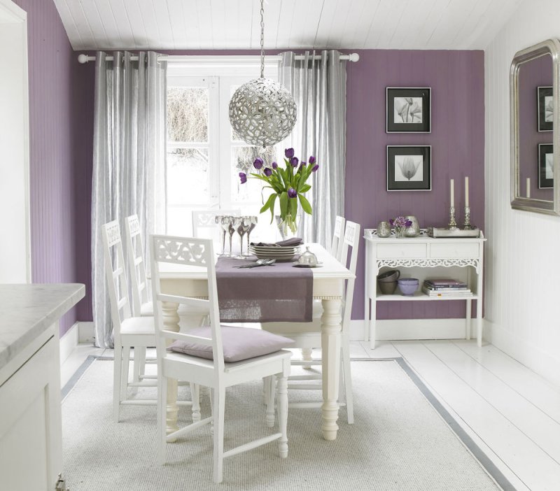 Lavender color in the interior of the kitchen