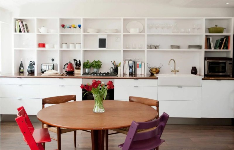 Kitchens with open shelves