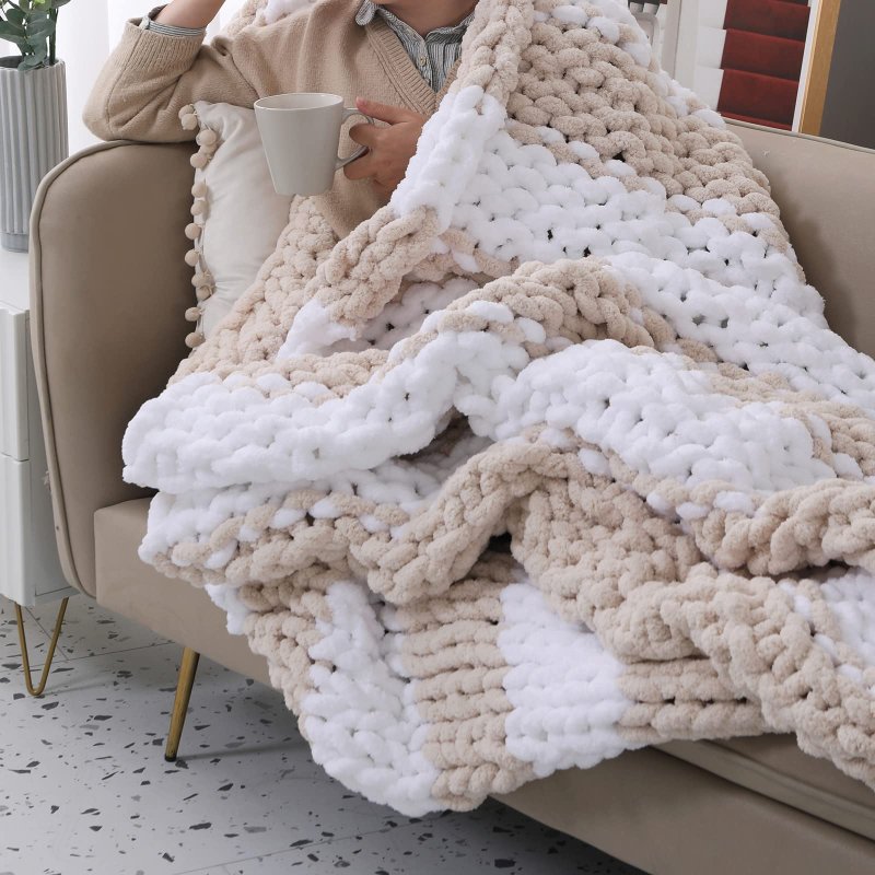 Knitted blanket