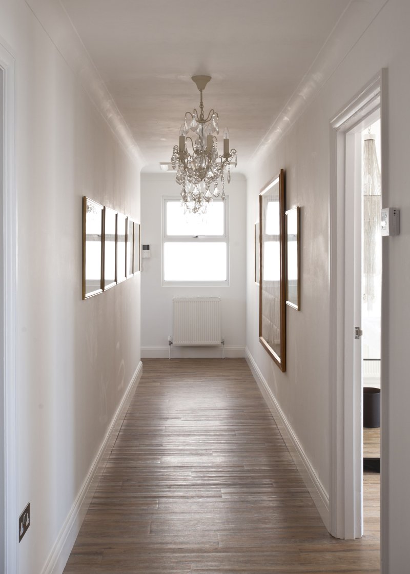 Chandeliers in the hallway in the interior