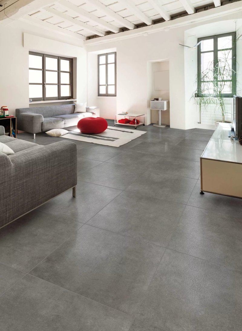 Gray porcelain stoneware in the interior