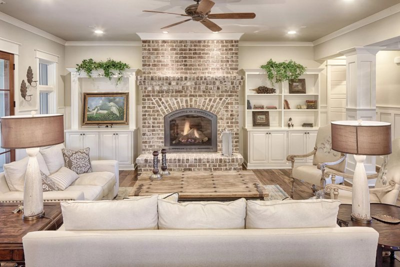 Living rooms with fireplace