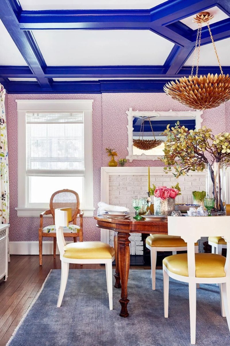 Dining room in blue tones