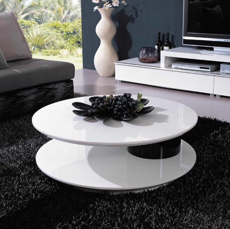 Gouring table in the living room in a modern style