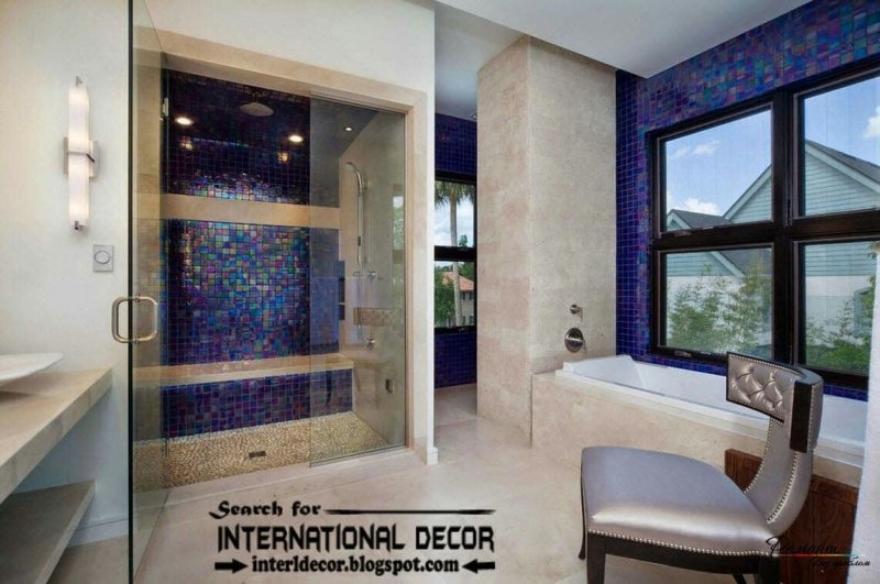 Bathroom with mosaic