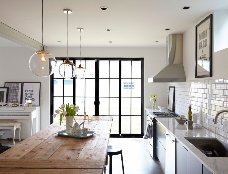 Loft -style kitchen window