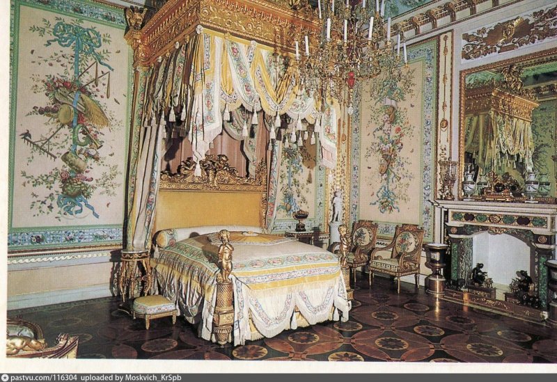 Pavlovsky Palace Parter Bedroom