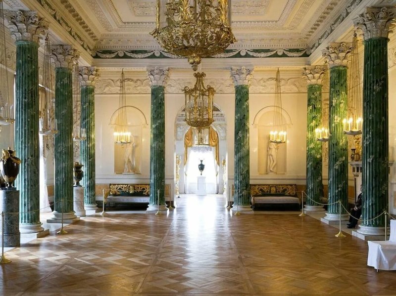 Greek hall of the Pavlovsky Palace