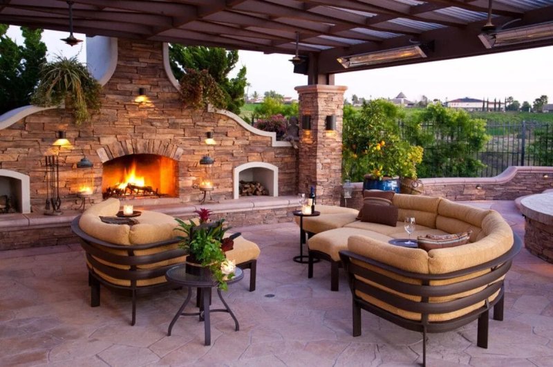 Pergola Patio with barbecue