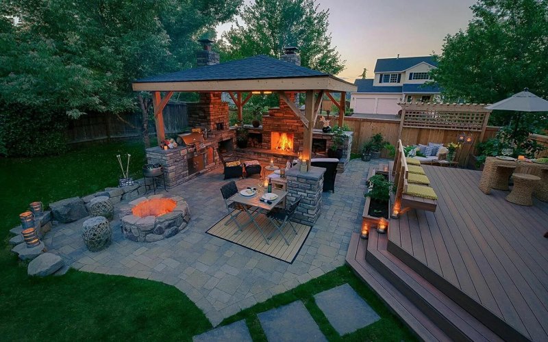 Pergola Patio with barbecue