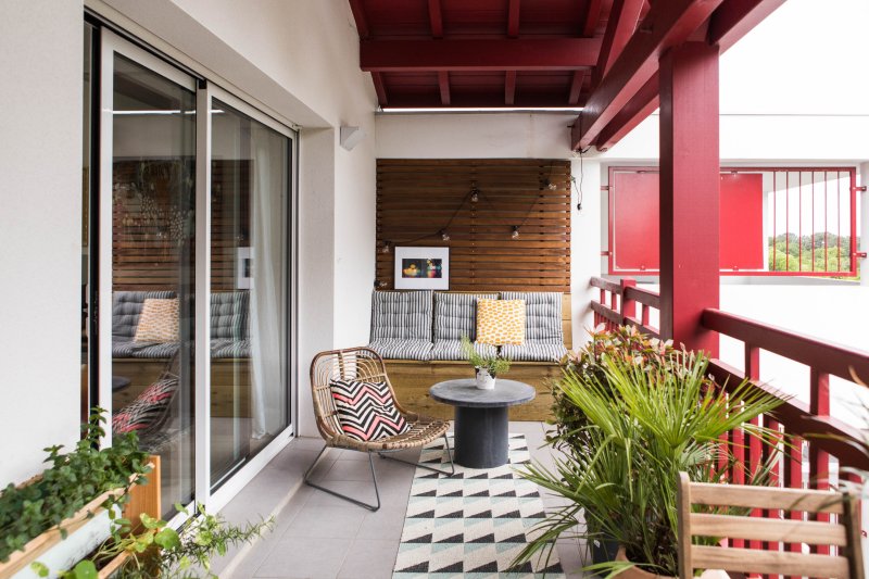 Lodge Interior with Garden