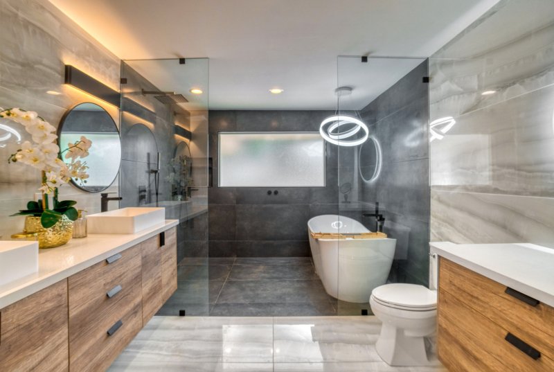 Modern bathroom