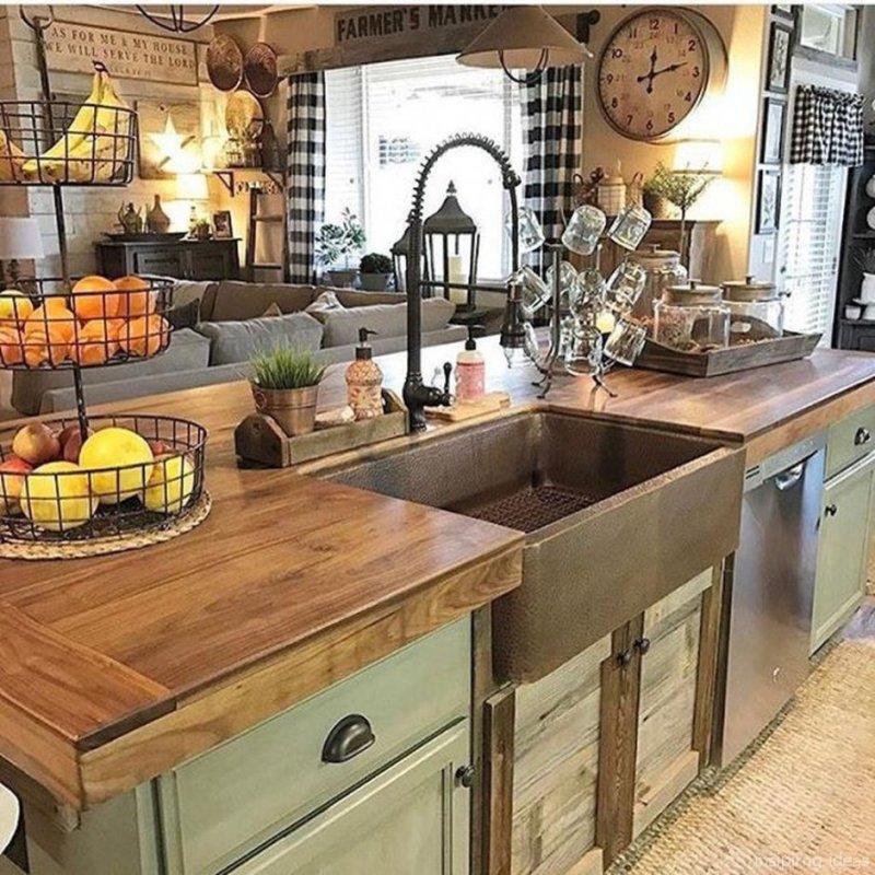 Kitchen in the Tuscan Country style