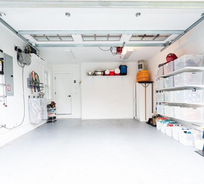 Garage inside