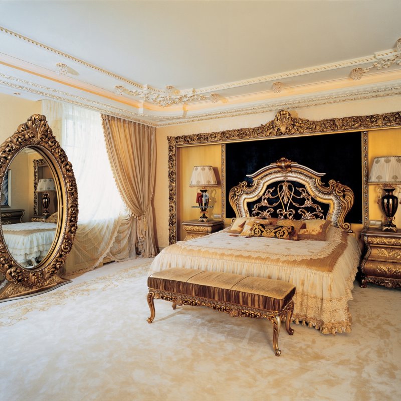 Royal bedroom style Rococo